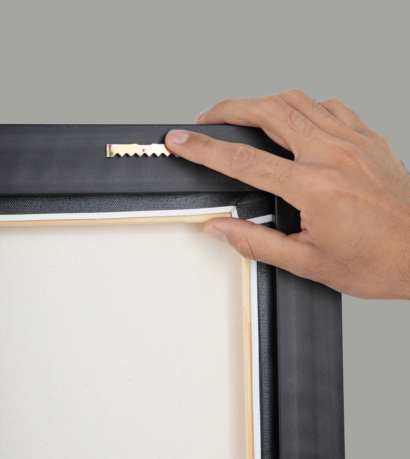 Percept ready-to-hang frame detail